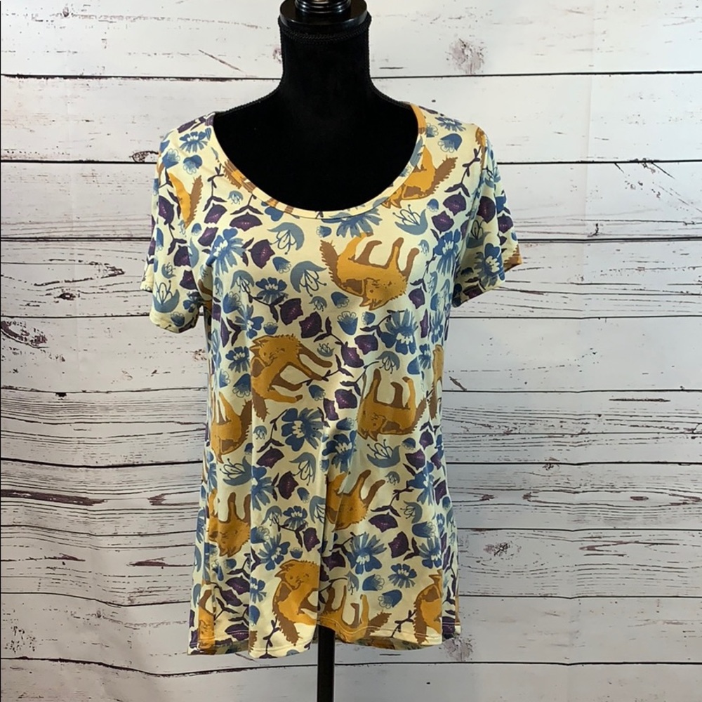 LulaRoe Women’s Fox Floral Print Top size Small